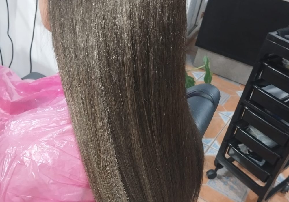 Balayage castaño liso - Galmán Salón de Belleza